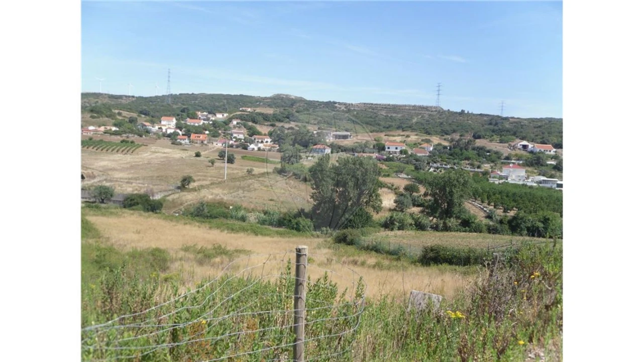 Terreno para Venda em Alhandra, São João dos Montes e Calhandriz Foto 3