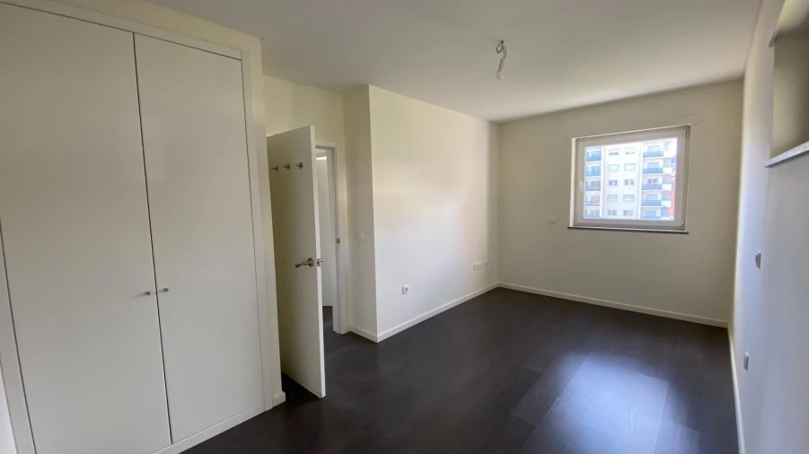 Apartamento T2 para Venda em Covilhã e Canhoso Foto 7
