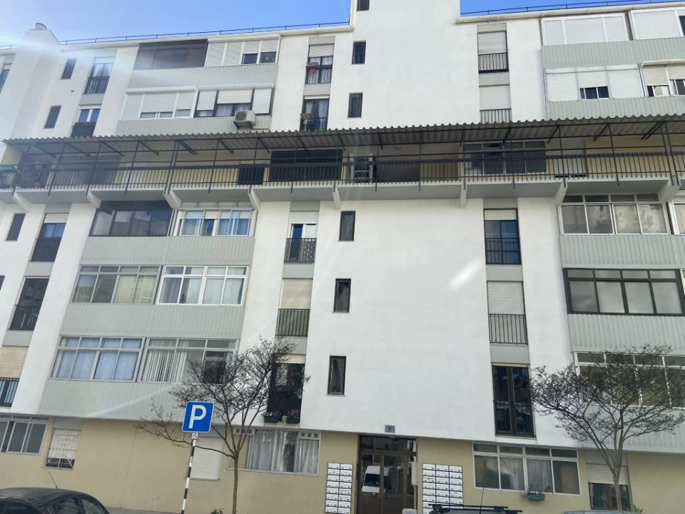 Apartamento T2 para Venda em Corroios Foto 1