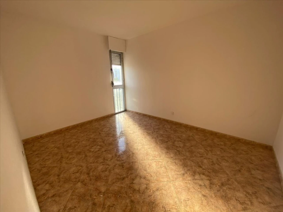 Apartamento T2 para Venda em Corroios Foto 8