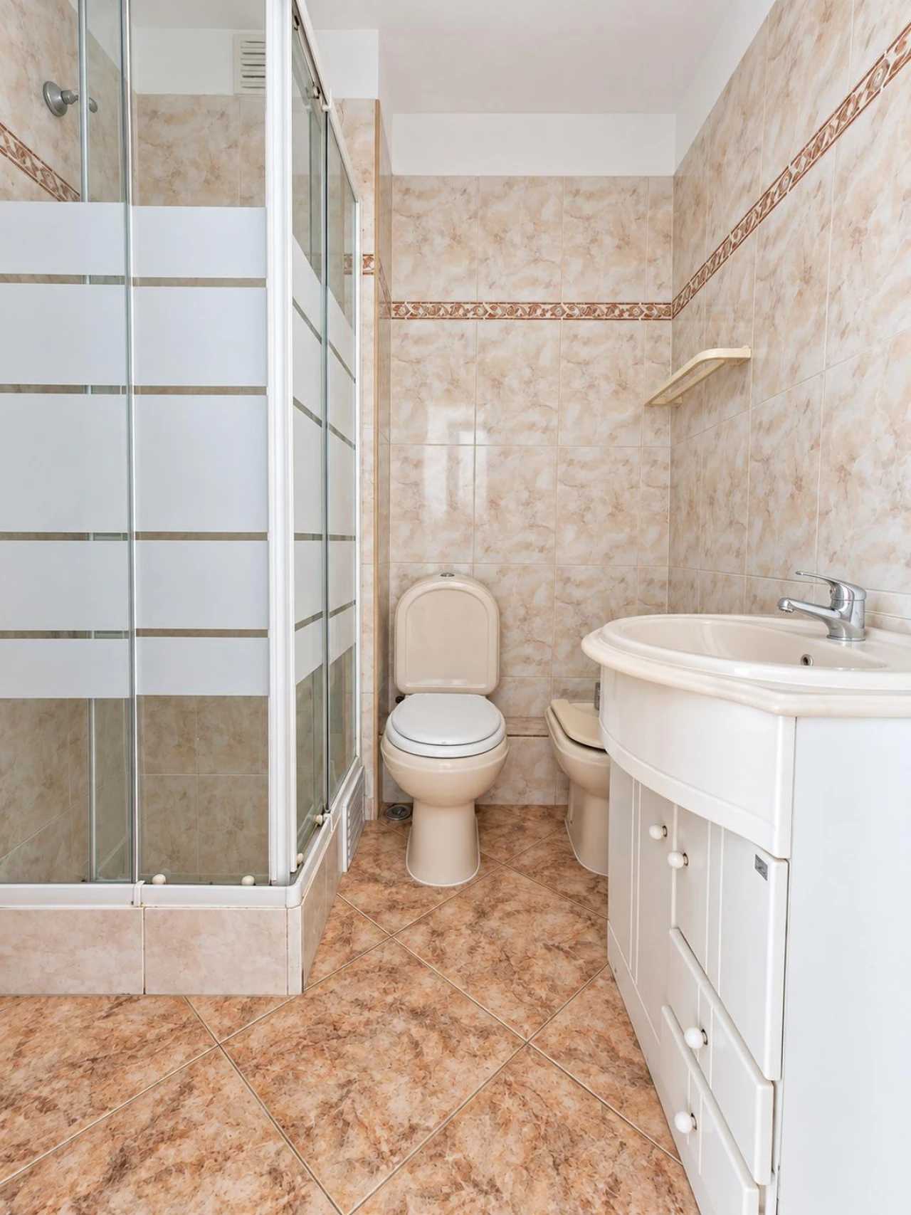 Apartamento T2 para Venda em Corroios Foto 16