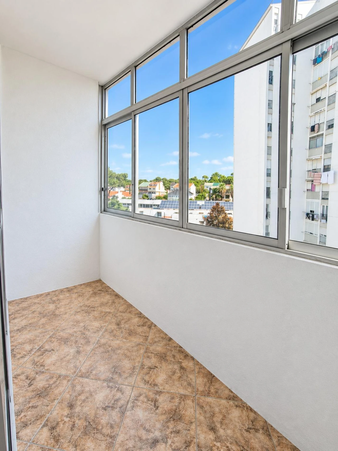 Apartamento T2 para Venda em Corroios Foto 19
