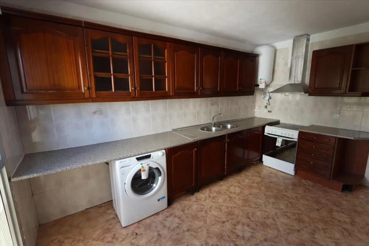 Apartamento T2 para Venda em Corroios Foto 6