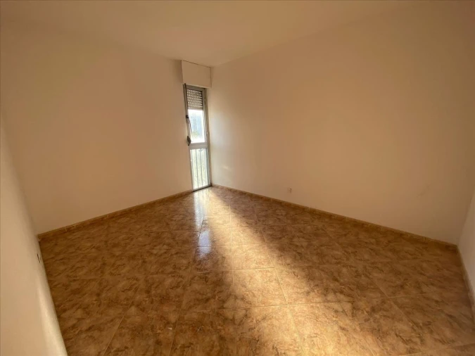Apartamento T2 para Venda em Corroios Foto 6