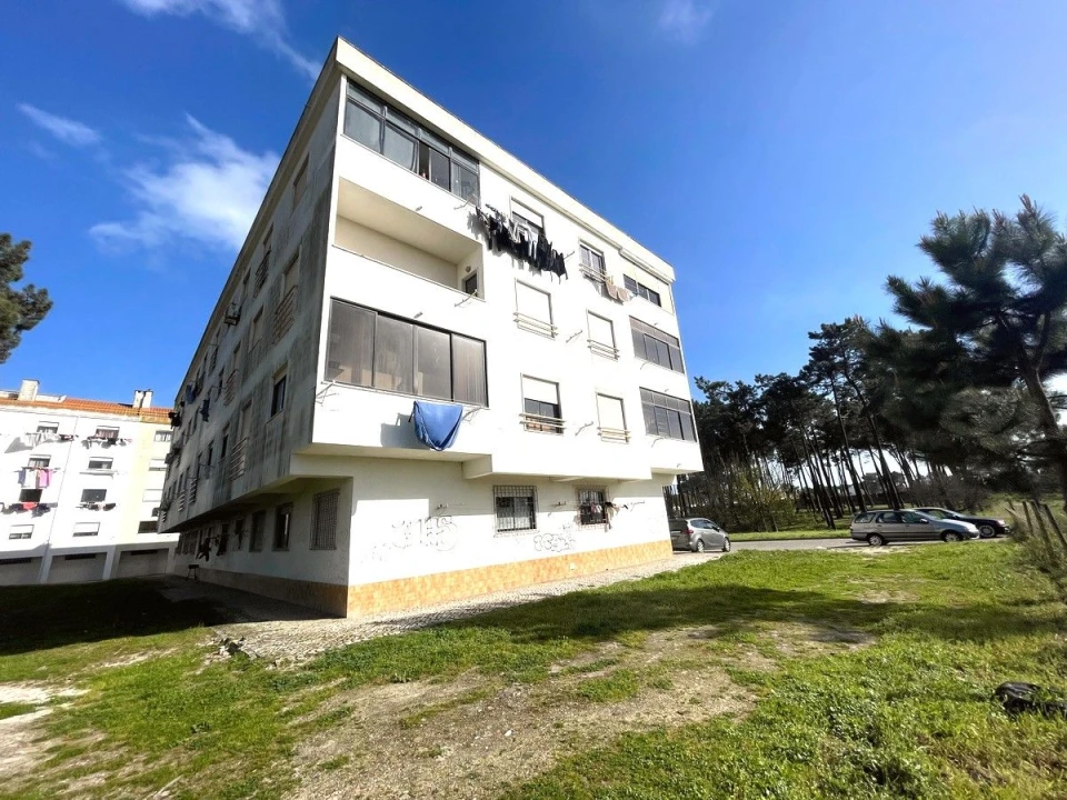 Apartamento T2 para Venda em Seixal, Arrentela e Aldeia de Paio Pires Foto 2