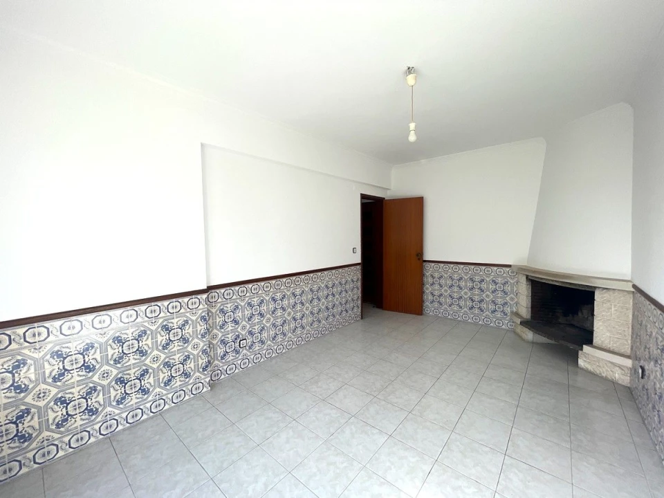 Apartamento T2 para Venda em Seixal, Arrentela e Aldeia de Paio Pires Foto 8