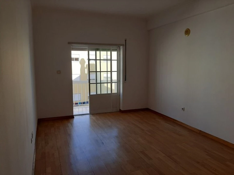 Apartamento T3 para Venda em Seixal, Arrentela e Aldeia de Paio Pires Foto 10