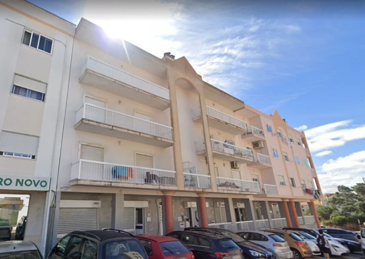 Apartamento T3 para Venda em Seixal, Arrentela e Aldeia de Paio Pires Foto 2