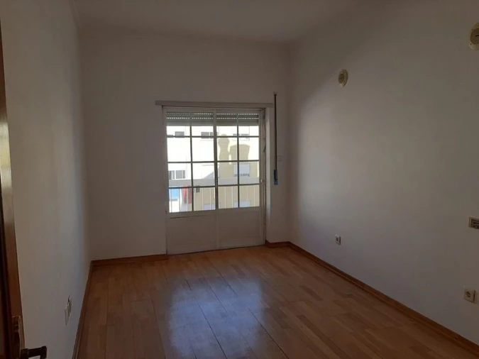 Apartamento T3 para Venda em Seixal, Arrentela e Aldeia de Paio Pires Foto 10