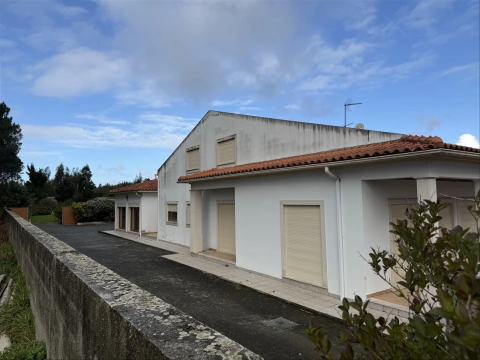 Terreno para Venda em Marinha Grande Foto 1