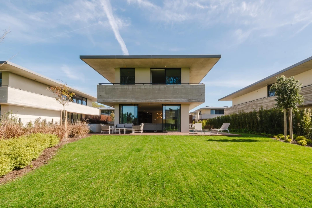 Moradia T4 para Venda em Cascais e Estoril Foto 3