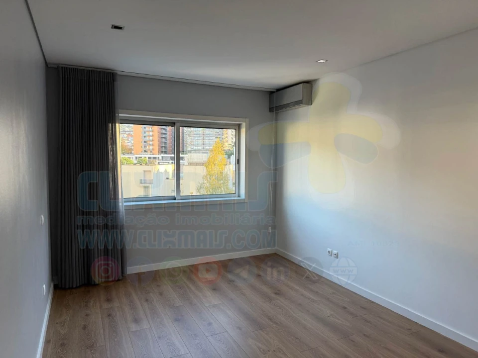 Apartamento T3 para Venda em Nogueira, Fraião e Lamaçães Foto 23