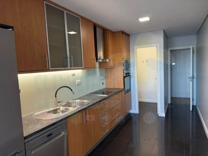 Apartamento T3 para Venda em Nogueira, Fraião e Lamaçães Foto 1