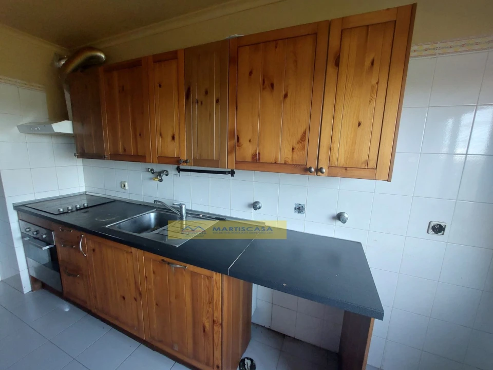 Apartamento T2 para Venda em Rio de Mouro Foto 12