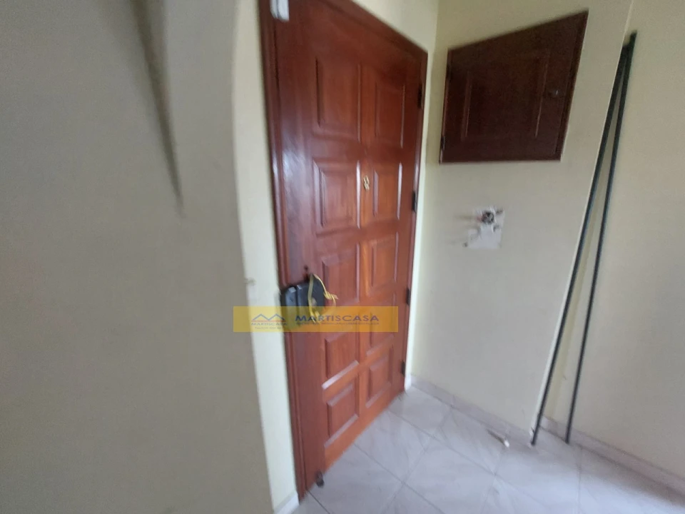 Apartamento T2 para Venda em Rio de Mouro Foto 16