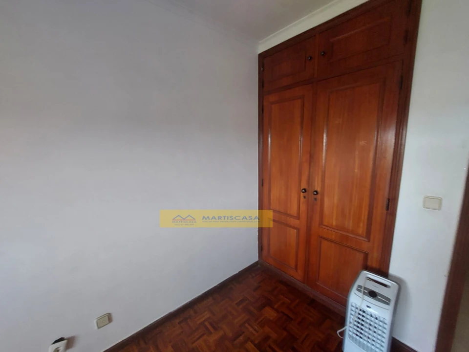 Apartamento T2 para Venda em Rio de Mouro Foto 17