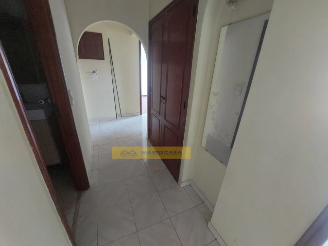 Apartamento T2 para Venda em Rio de Mouro Foto 9