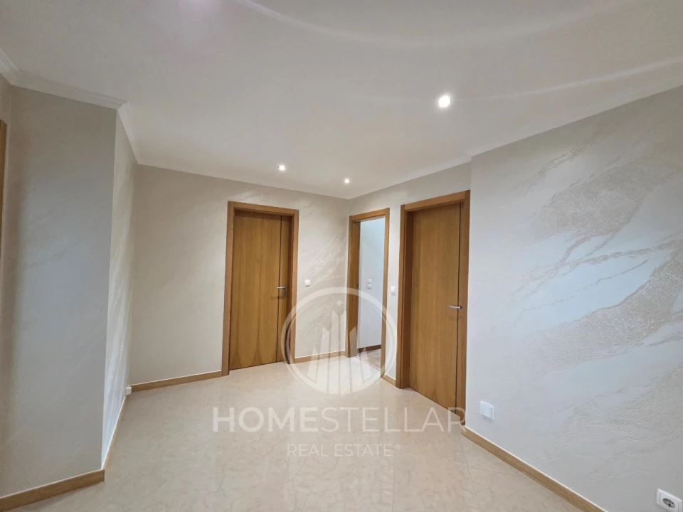 Apartamento T2 para Venda em Atalaia e Alto Estanqueiro-Jardia Foto 2