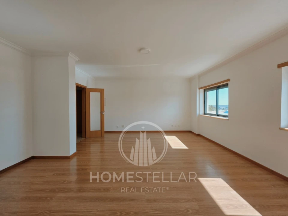 Apartamento T2 para Venda em Atalaia e Alto Estanqueiro-Jardia Foto 5