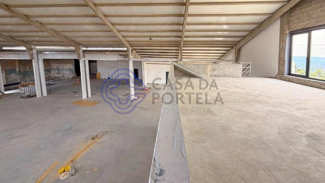 Armazém para Venda em Escapães Foto 25