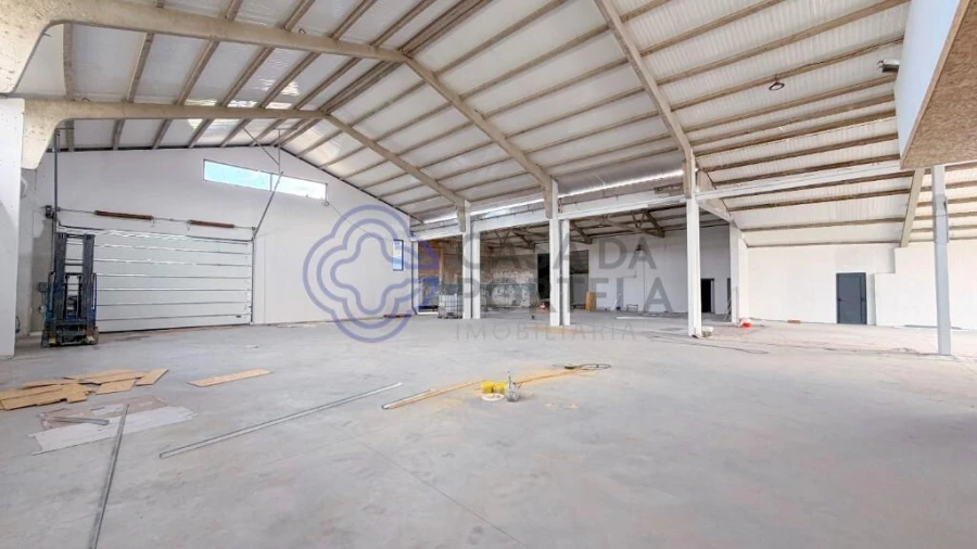 Armazém para Venda em Escapães Foto 17