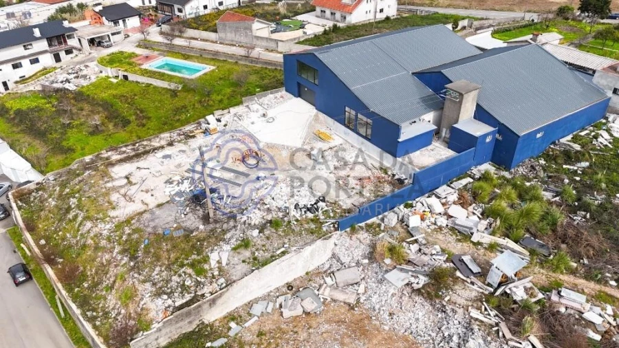 Armazém para Venda em Escapães Foto 4