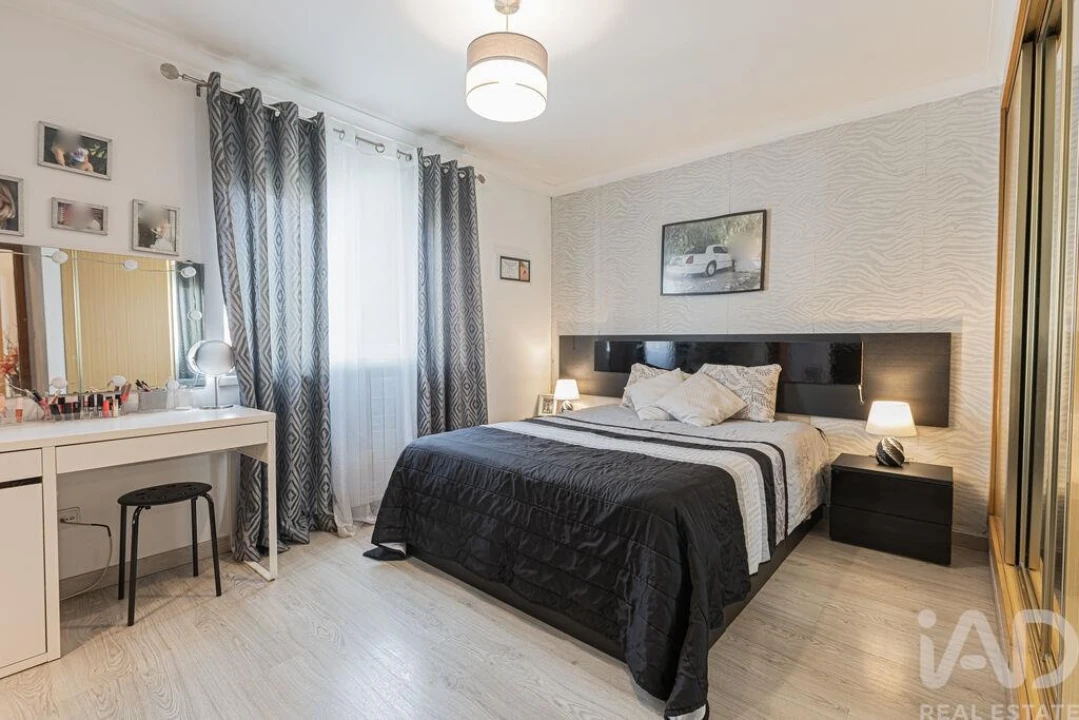 Apartamento T3 para Venda em Quinta do Anjo Foto 19