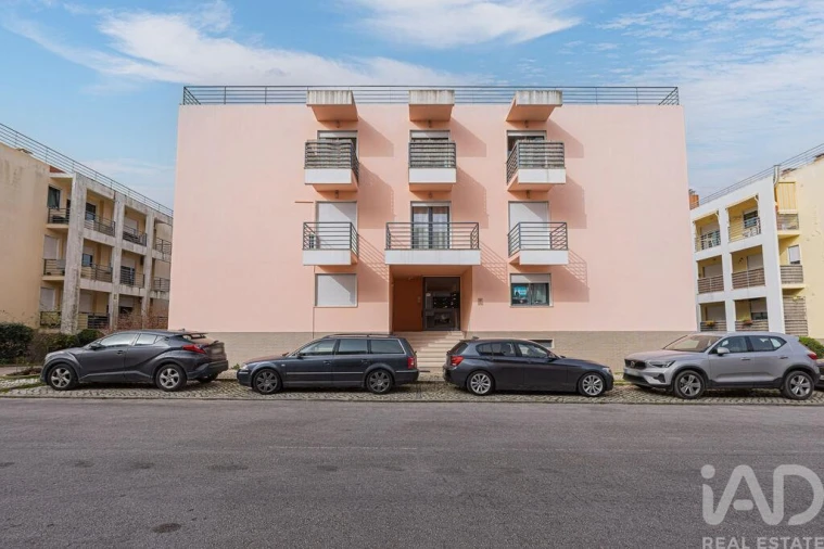 Apartamento T3 para Venda em Quinta do Anjo Foto 32