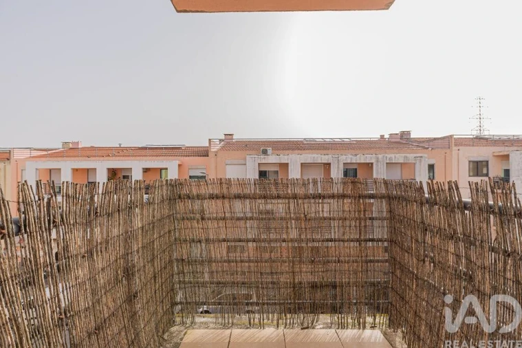Apartamento T3 para Venda em Quinta do Anjo Foto 25