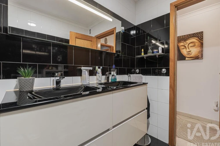 Apartamento T3 para Venda em Quinta do Anjo Foto 18
