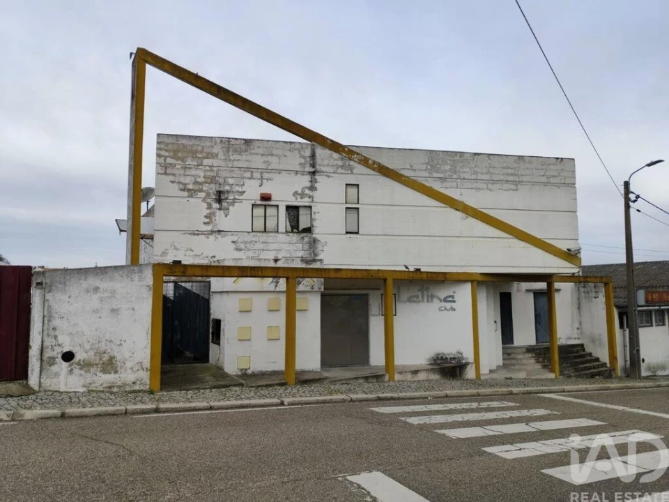 Loja para Venda em Mora Foto 1