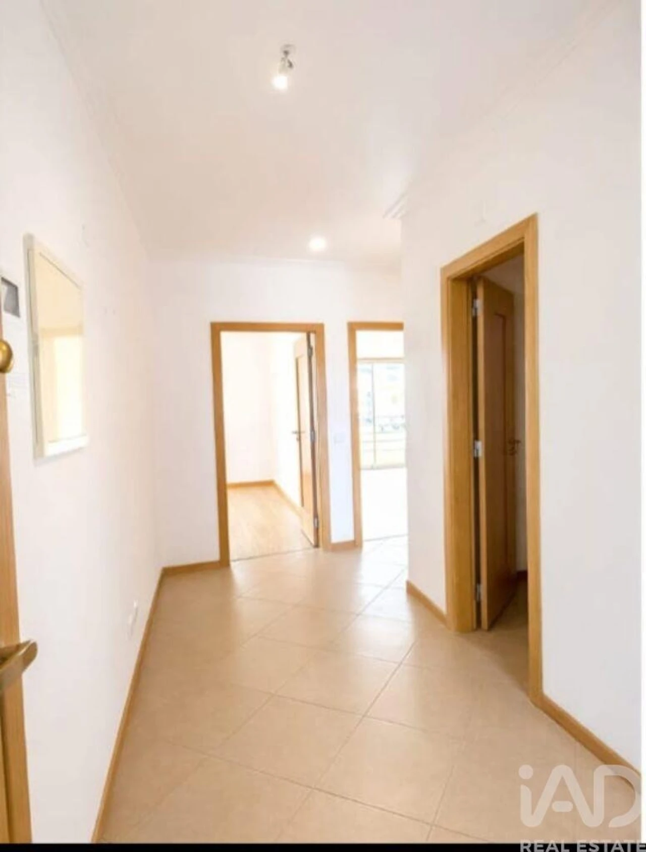 Apartamento T3 para Venda em Quelfes Foto 12
