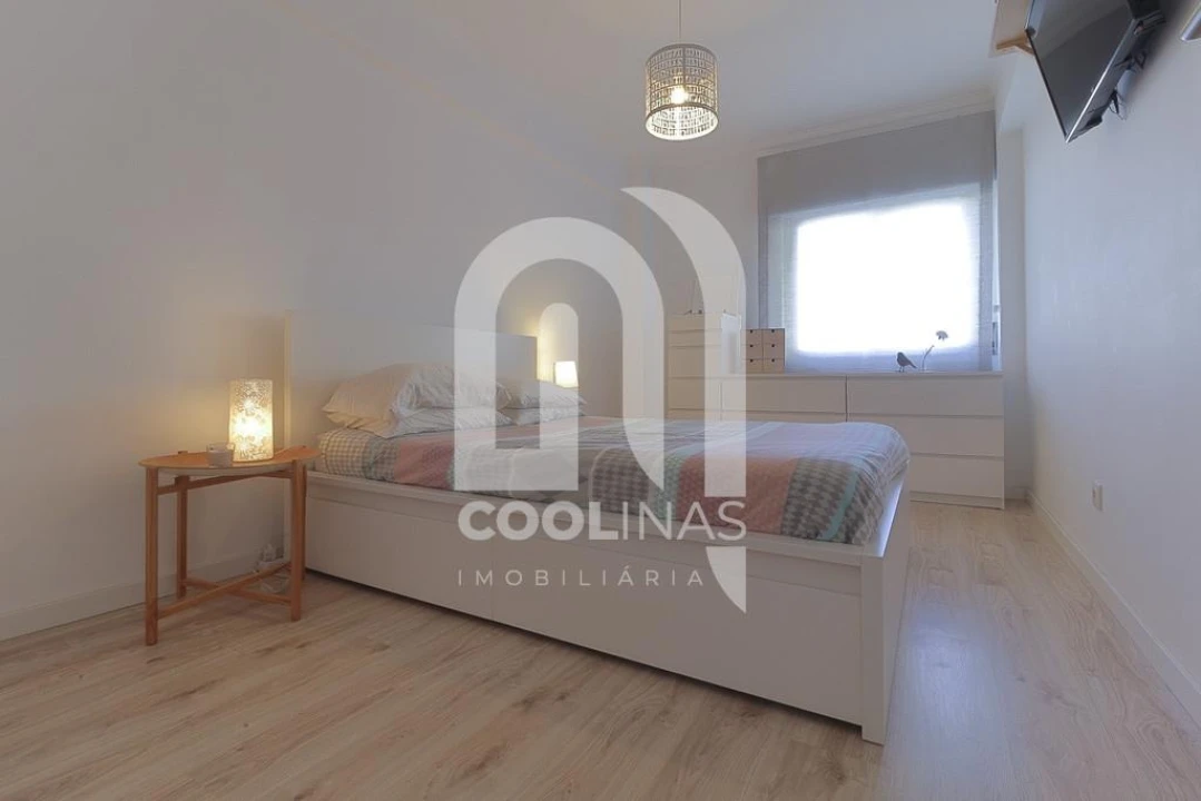 Apartamento T2 para Venda em Venteira Foto 3