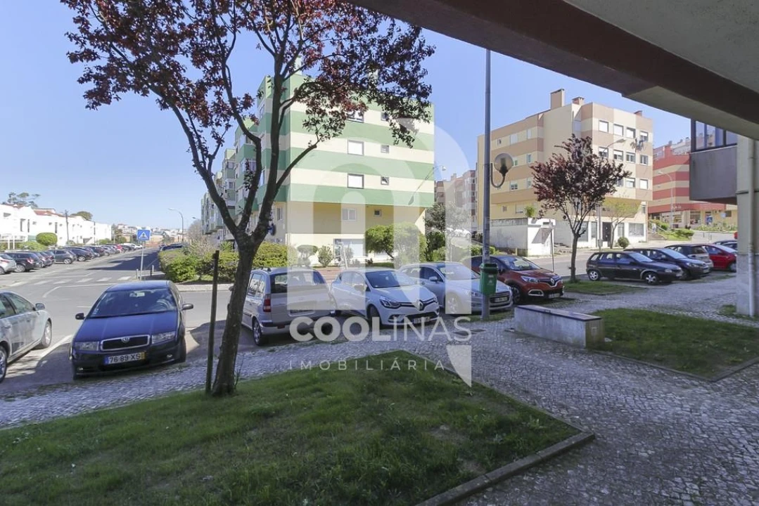 Apartamento T2 para Venda em Venteira Foto 20