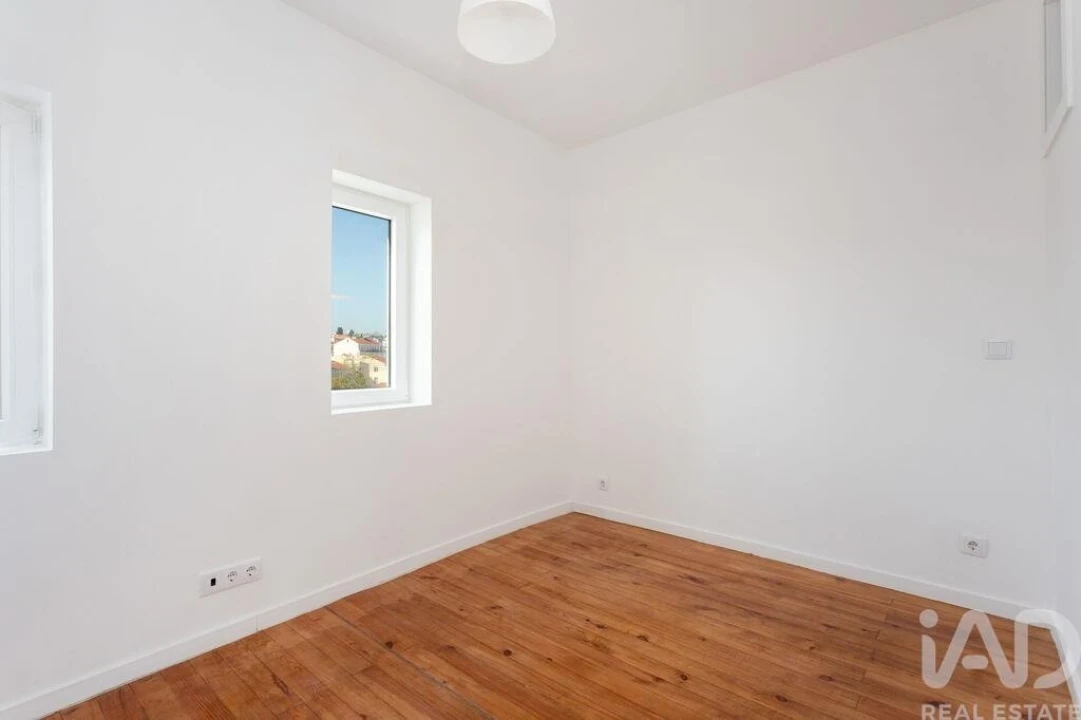 Apartamento T2 para Arrendamento em Arroios Foto 18