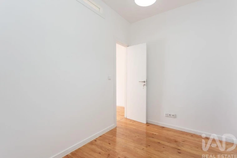 Apartamento T2 para Arrendamento em Arroios Foto 8