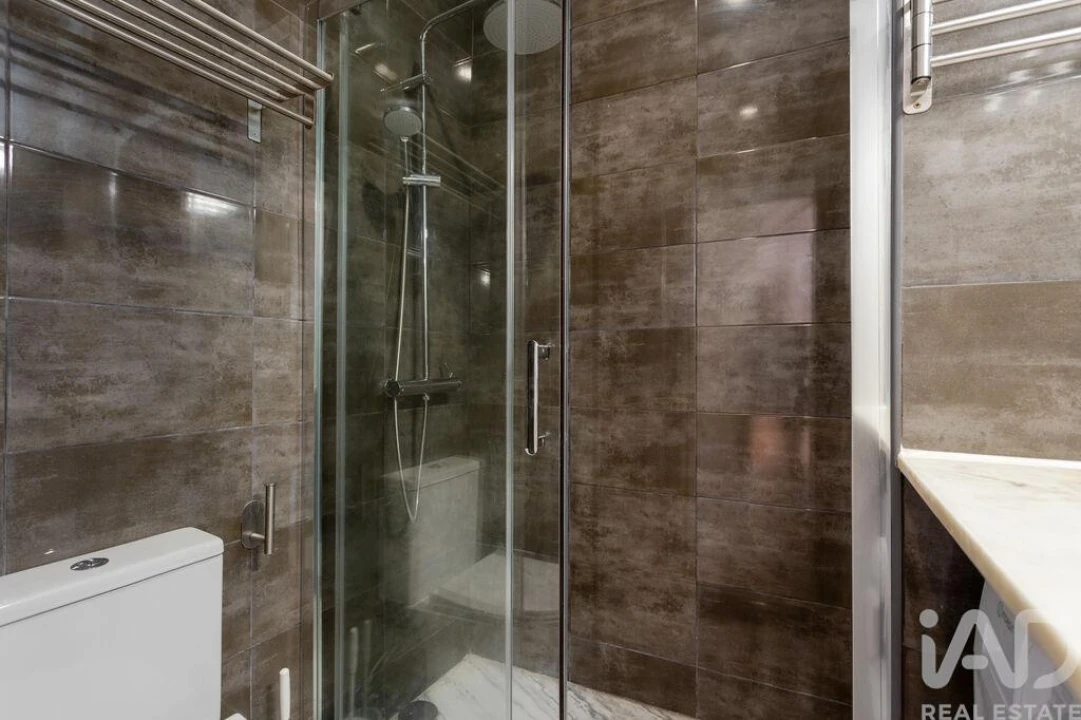 Apartamento T2 para Arrendamento em Arroios Foto 13