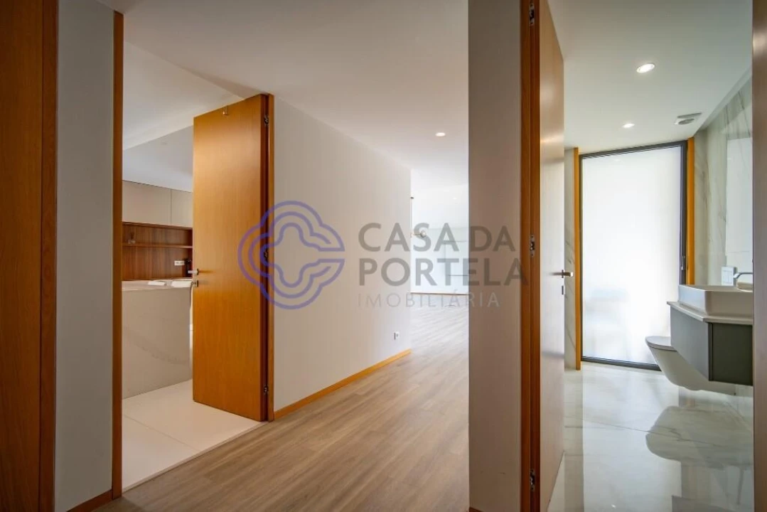 Moradia T3 para Venda em Nogueira e Silva Escura Foto 27