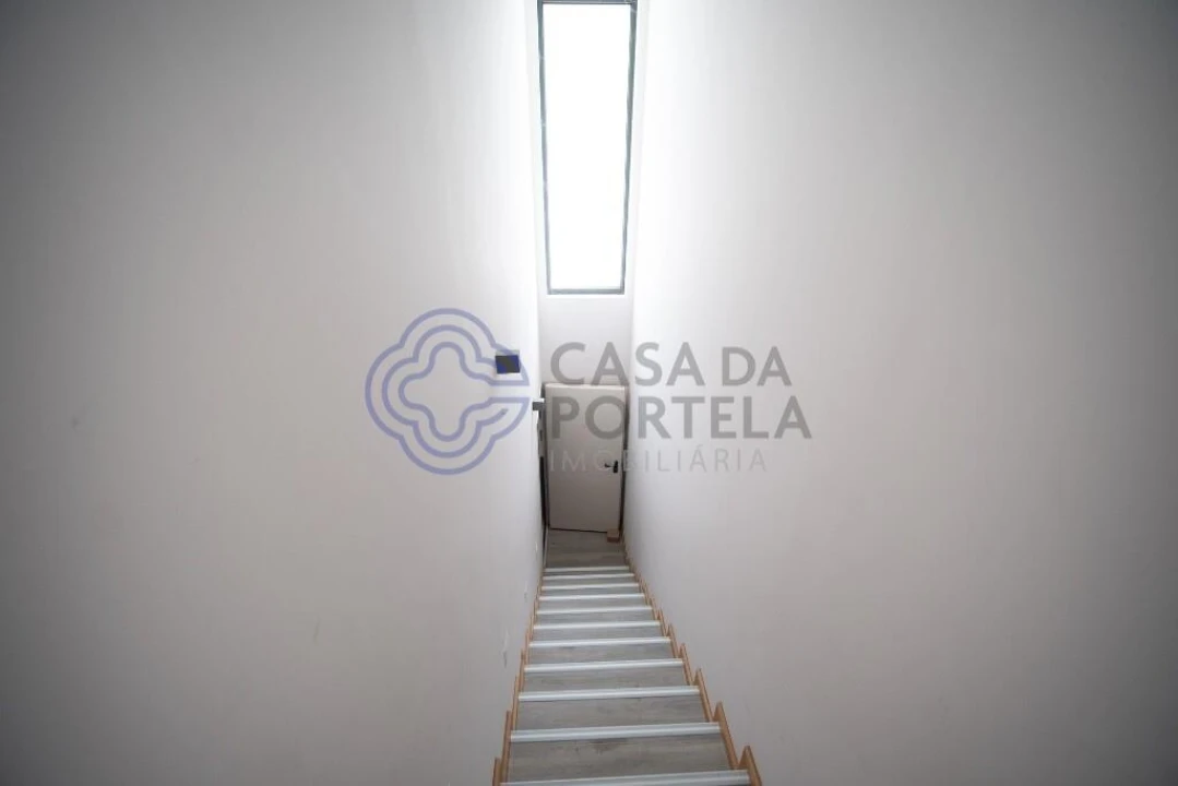Moradia T3 para Venda em Nogueira e Silva Escura Foto 50