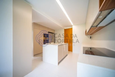 Moradia T3 para Venda em Nogueira e Silva Escura