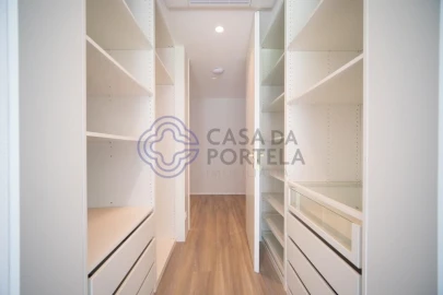 Moradia T3 para Venda em Nogueira e Silva Escura