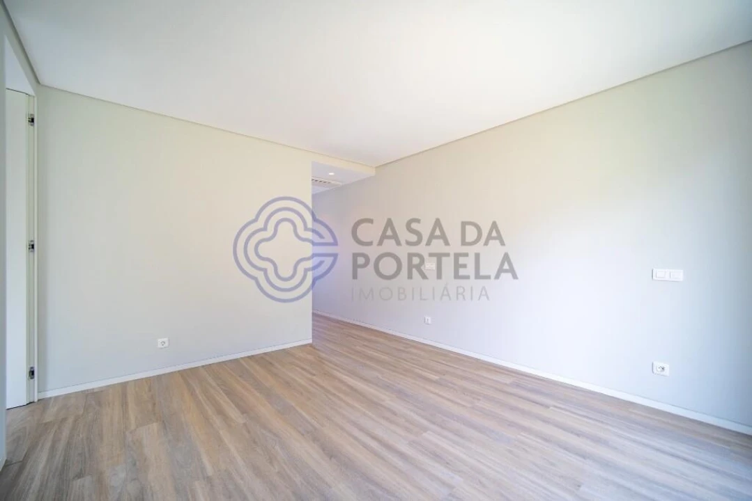 Moradia T3 para Venda em Nogueira e Silva Escura Foto 31
