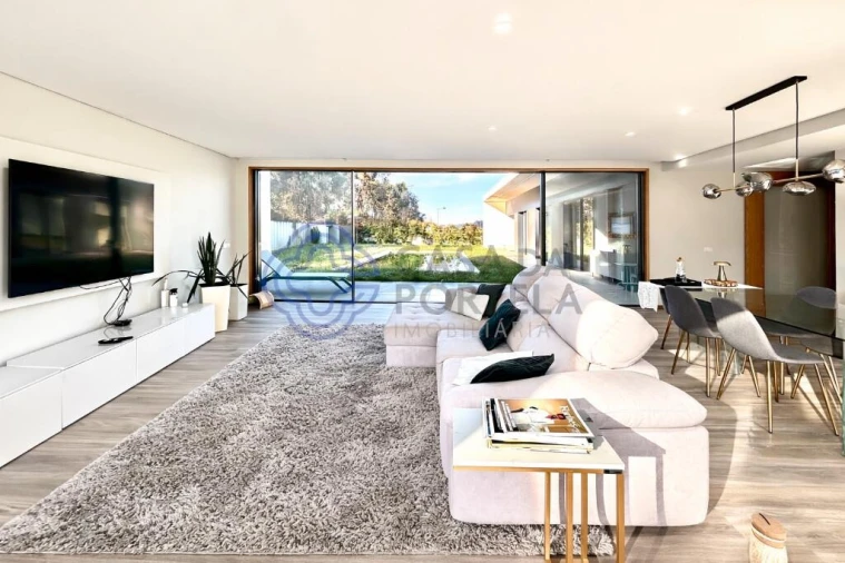 Moradia T3 para Venda em Nogueira e Silva Escura Foto 5