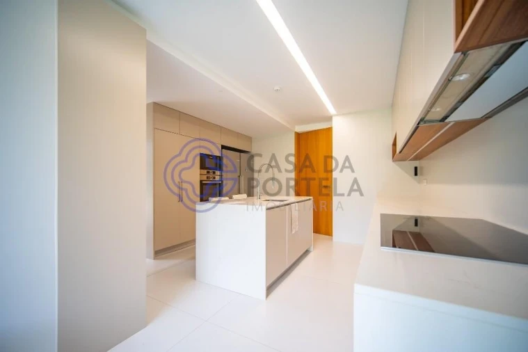 Moradia T3 para Venda em Nogueira e Silva Escura Foto 9