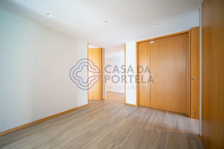 Moradia T3 para Venda em Nogueira e Silva Escura Foto 49