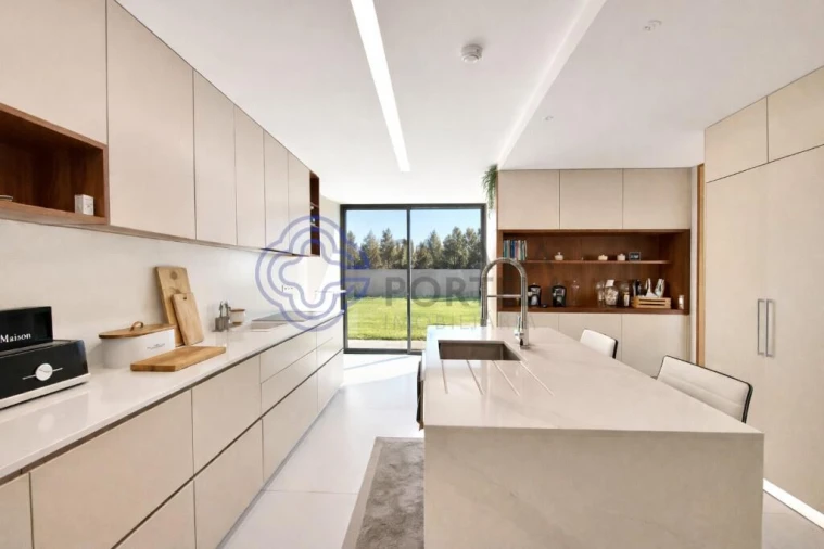 Moradia T3 para Venda em Nogueira e Silva Escura Foto 9