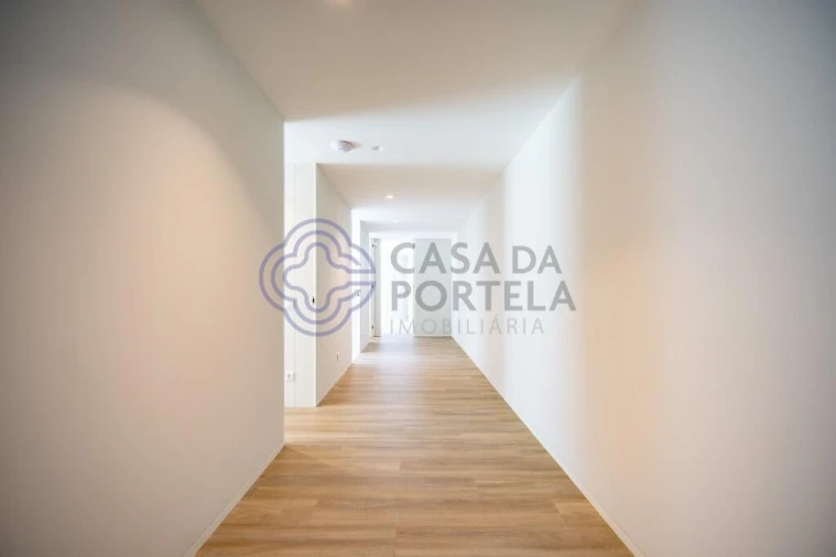 Moradia T3 para Venda em Nogueira e Silva Escura Foto 46