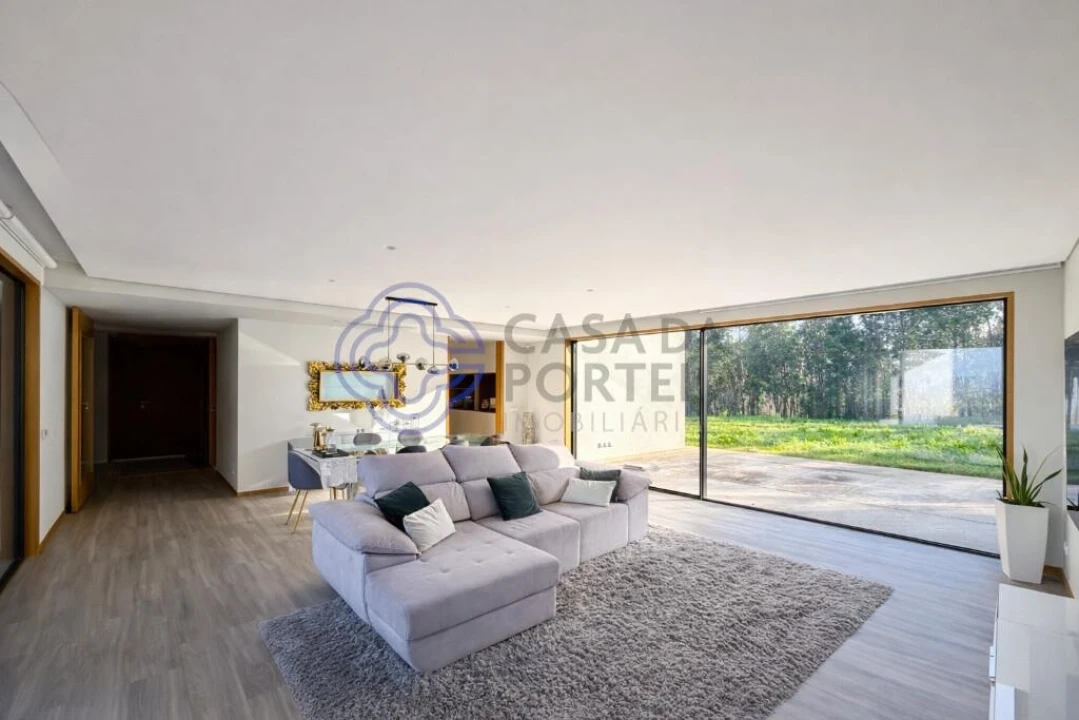 Moradia T3 para Venda em Nogueira e Silva Escura Foto 7