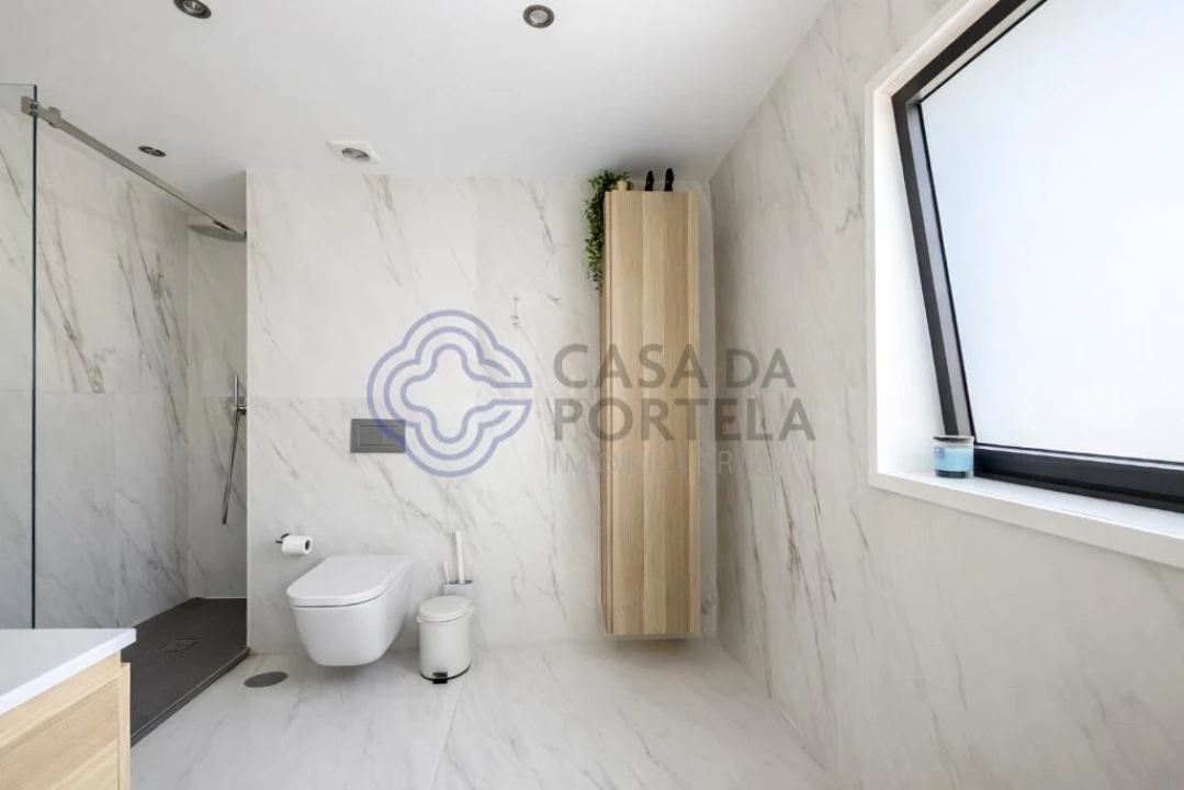 Moradia T3 para Venda em Nogueira e Silva Escura Foto 18