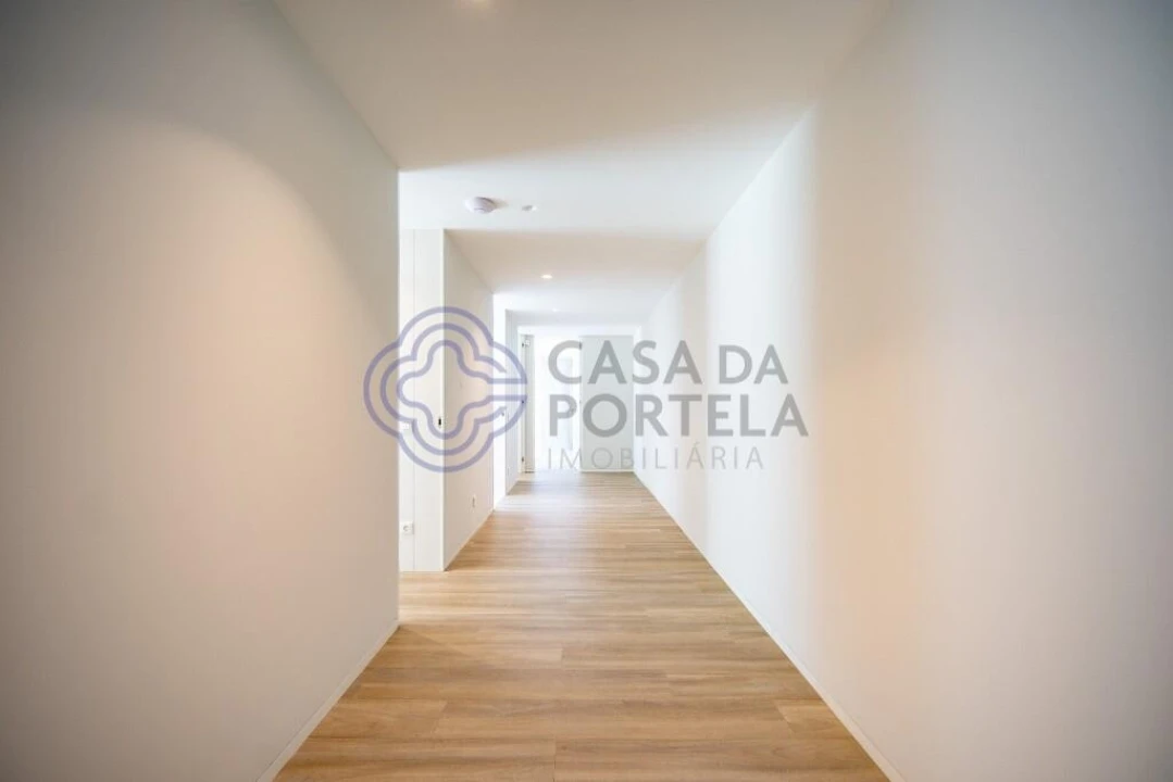 Moradia T3 para Venda em Nogueira e Silva Escura Foto 46